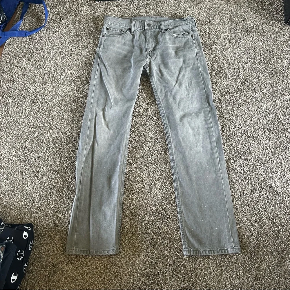 [Levi’s] Gray Straight Leg Jeans W30 L30